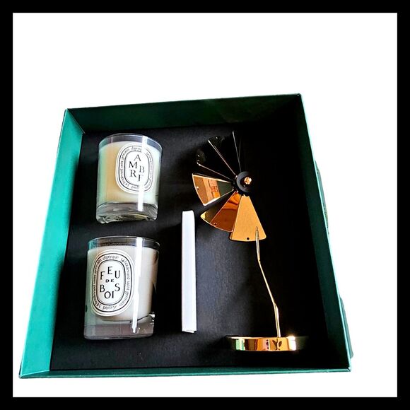 DIPTYQUE Ambre (Amber) &‎ Feu de Bois (Firewood) Scented Candle Carousel Gift Se - Picture 1 of 7